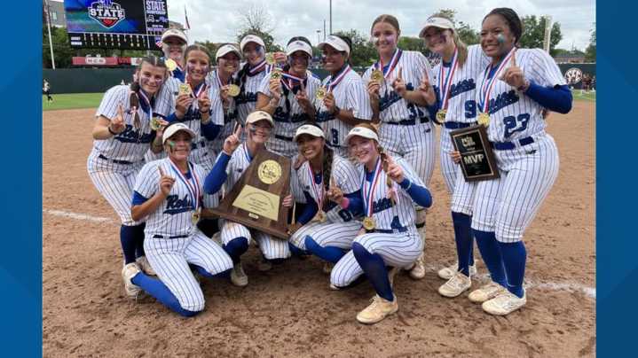 Robinson Rockets softball blasts off for blowout win in state championship