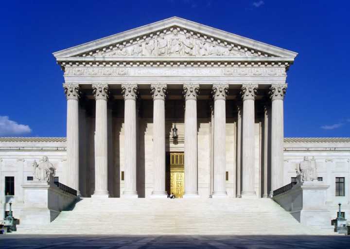 Tribunal frena aranceles Trump