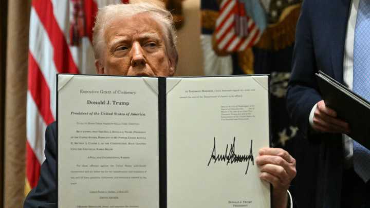 Trump's super-charged pardon push
