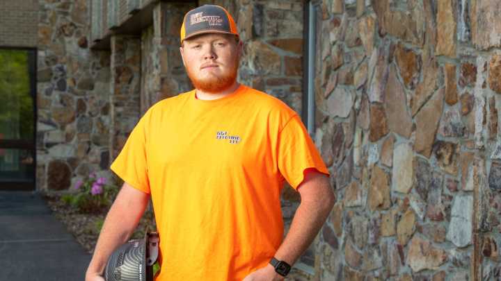 Solar apprenticeships give Virginia students a head start on clean energy