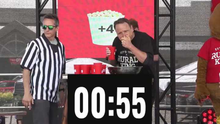 Competitive eater Joey Chestnut sets new popcorn record