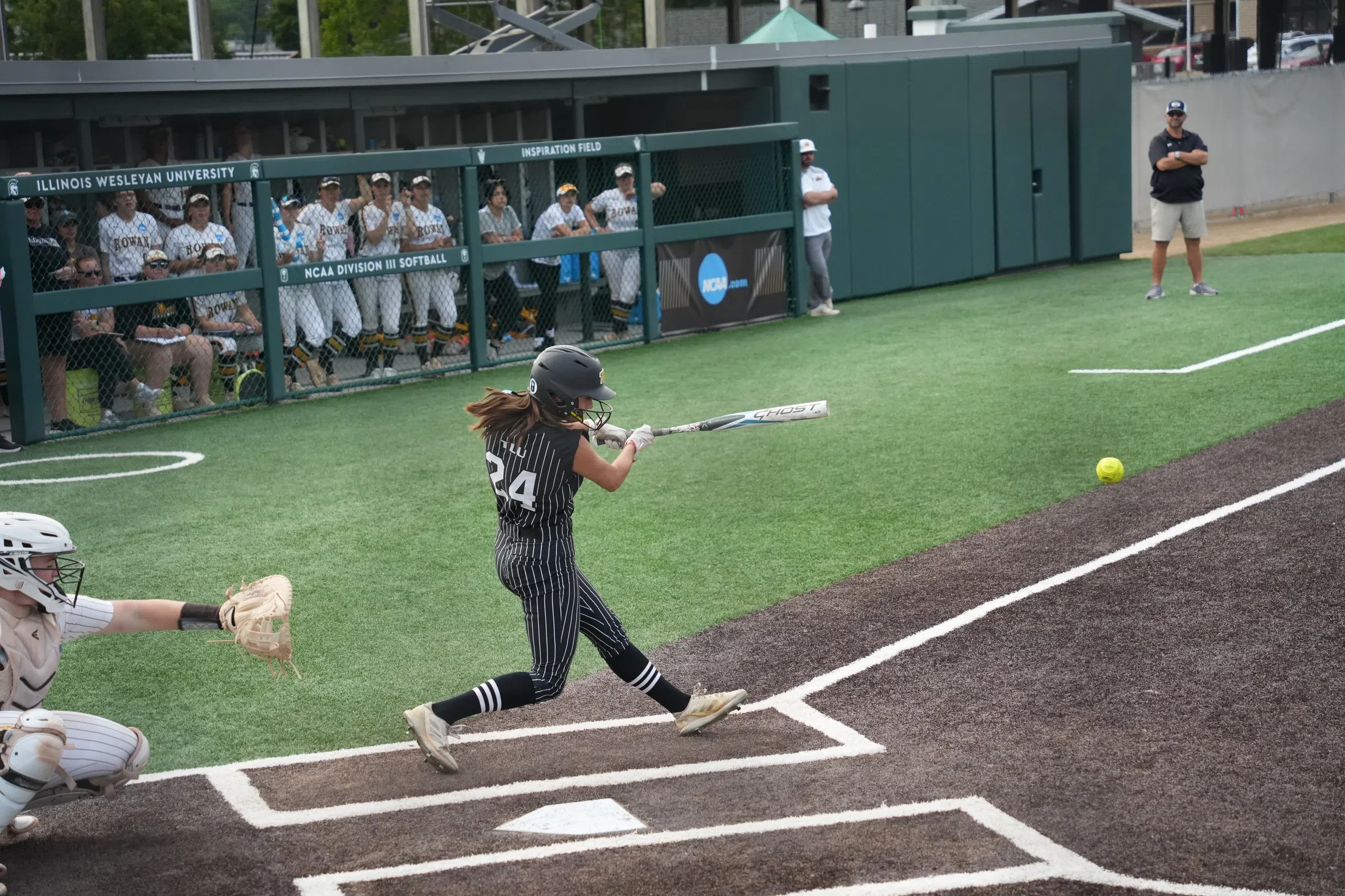 Bulldogs Drop DIII WCWS Opener to Rowan