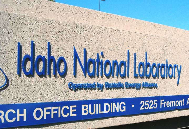 Workshop to educate teachers on energy research