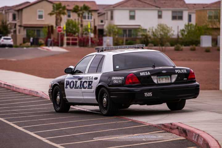 6 burglaries reported in Mesa