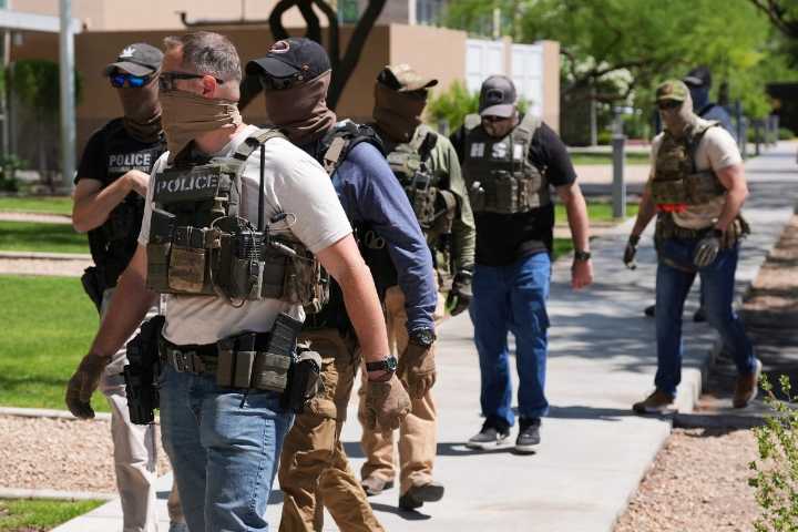 ICE arresta a migrantes en juzgados abriendo la puerta a deportaciones aceleradas