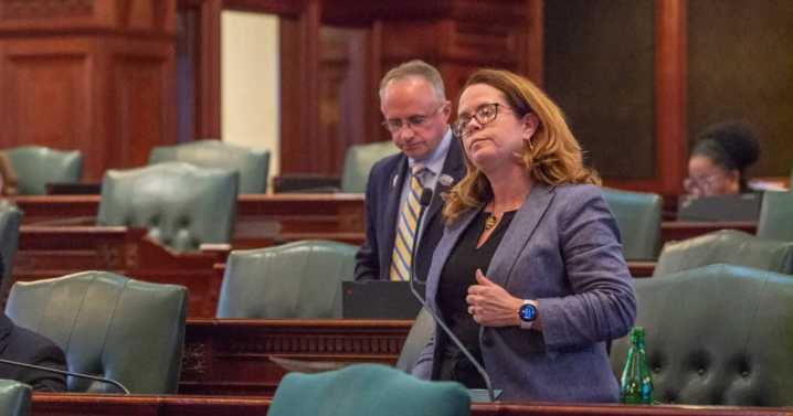 Pritzker to consider bill mandating gun owners lock up firearms near minors