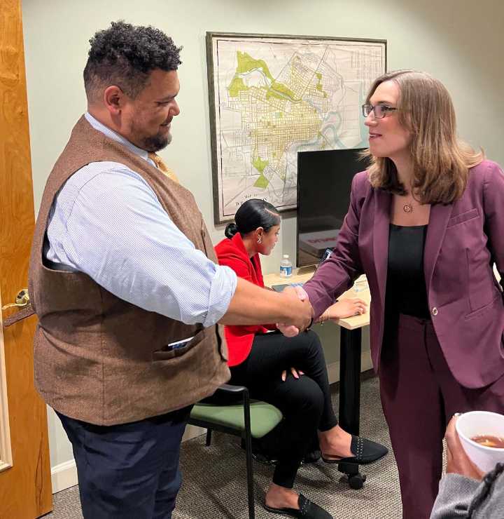 McBride joins bipartisan coalition on Equal Opportunity for Investors Act