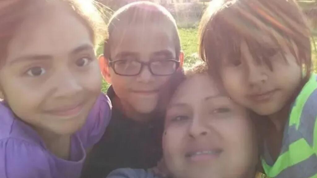 Tragedia en Pilsen: madre es asesinada a tiros y deja a tres niños