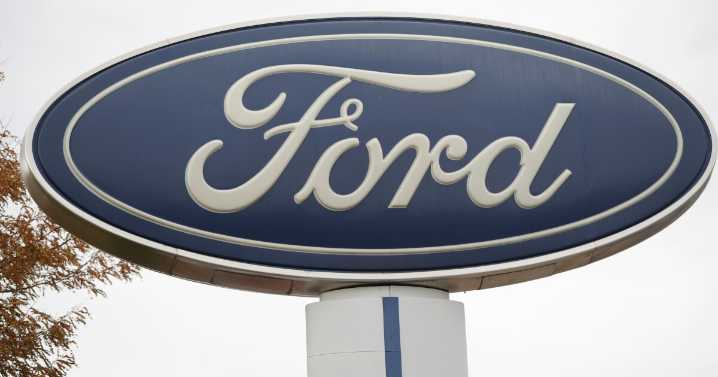 Ford recalls nearly half a million 2016-17 Explorers over door trim issue