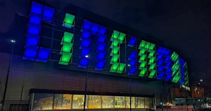 Convention center's iconic 'Cincinnati' sign to be replaced