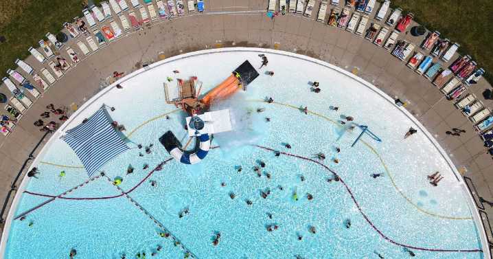 For third straight day, Lincoln city pools remain closed due to cool temps