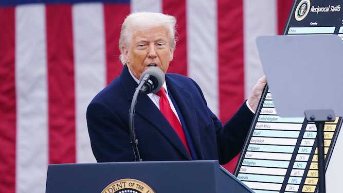 It's only DOGE, tariffs, Ukraine and annexing Canada where you've completely failed, US reassures Trump