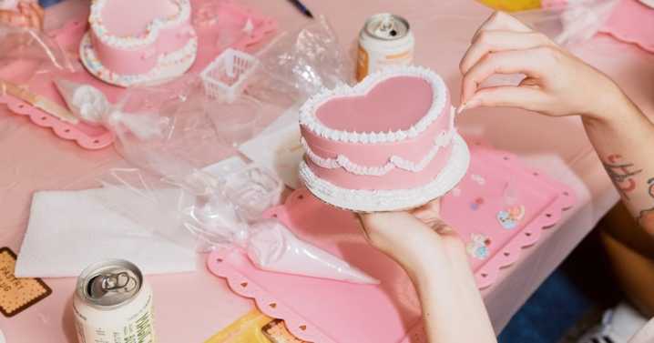 Craft clubs in Atlanta are becoming places to make friends and creative things