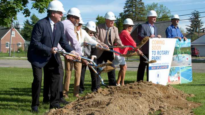 City breaks ground on splash pad at Rotary Park