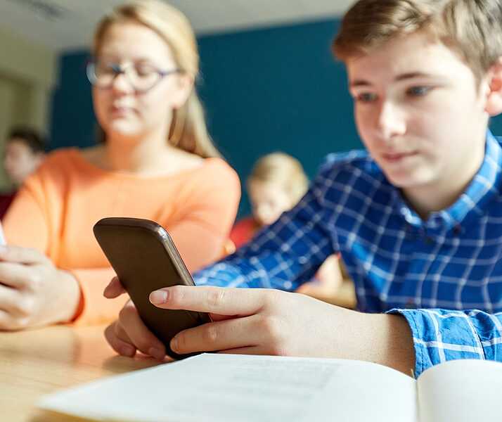 House Ed Committee Passes ‘Bell-to-Bell’ School Cellphone Ban