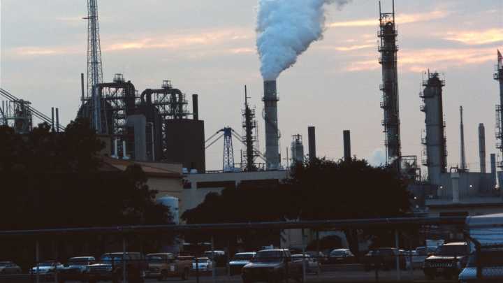 Grassroots groups sue over Louisiana law that censors air quality data