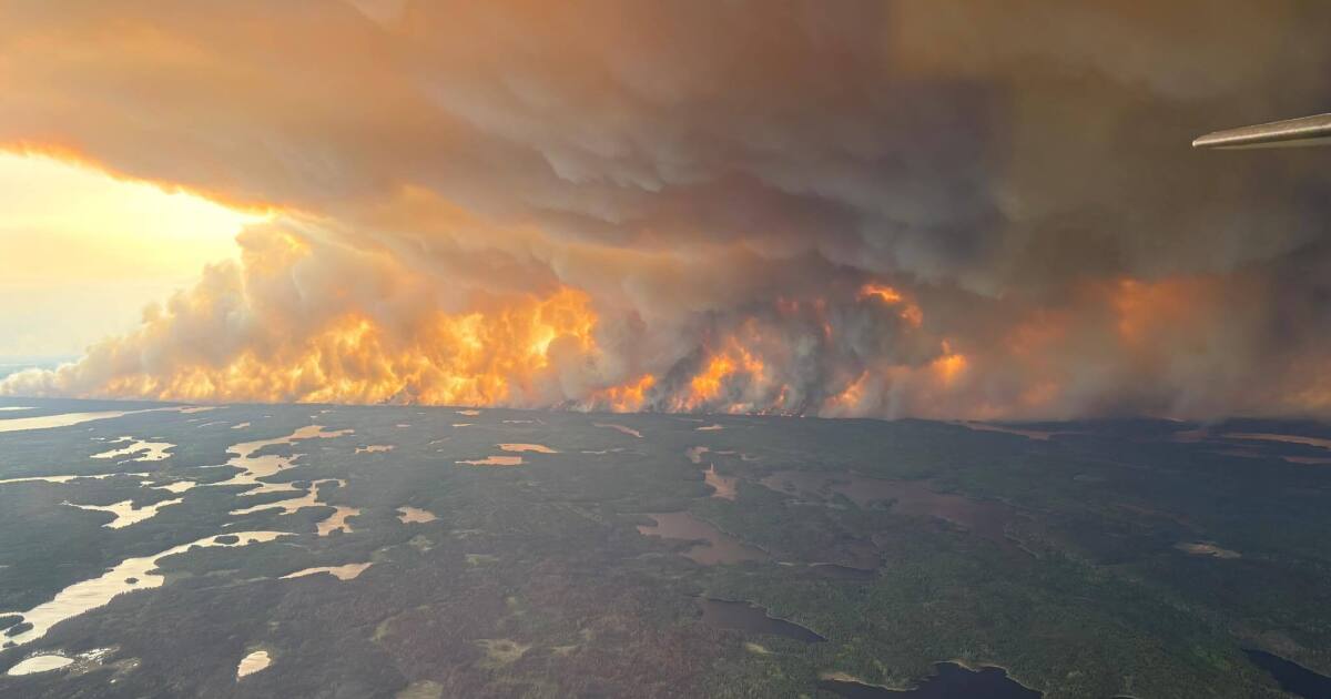 Billowing smoke from Canadian wildfires wafts into the U.S.