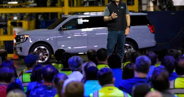 Ford says its Q1 profit fell by two