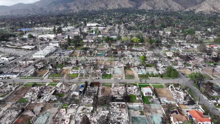 After the LA fires, scientists study the toxic hazards left behind
