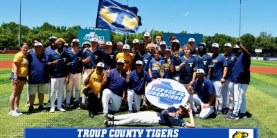 Troup rides a complete game to win, survives three