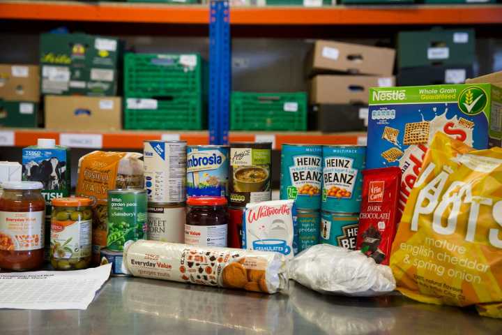 Distribuidor de alimentos en Louisville suspende operaciones tras descubrirse una plaga de roedores.