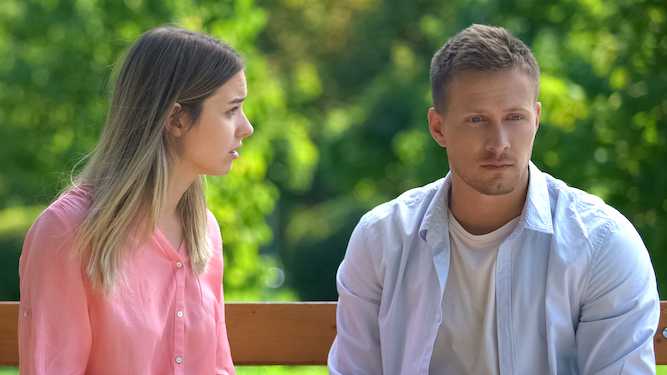 Woman hears boyfriend voicing contrary opinion in his head