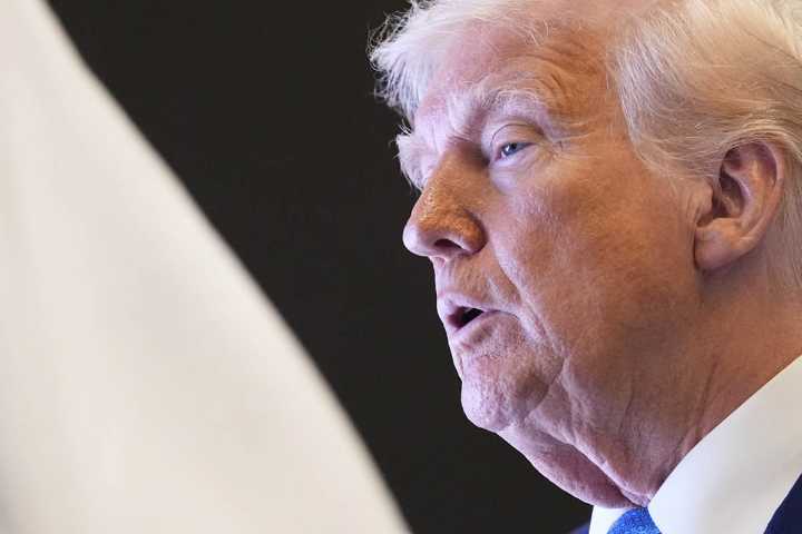 Donald Trump le tunde a Walmart por aumentar sus precios