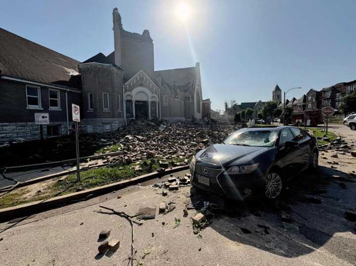 4 deaths after severe storm damaged St. Louis, mayor says
