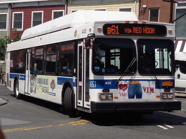 Cops search for man who assaulted bus driver with wrench in Red Hook • Brooklyn Paper