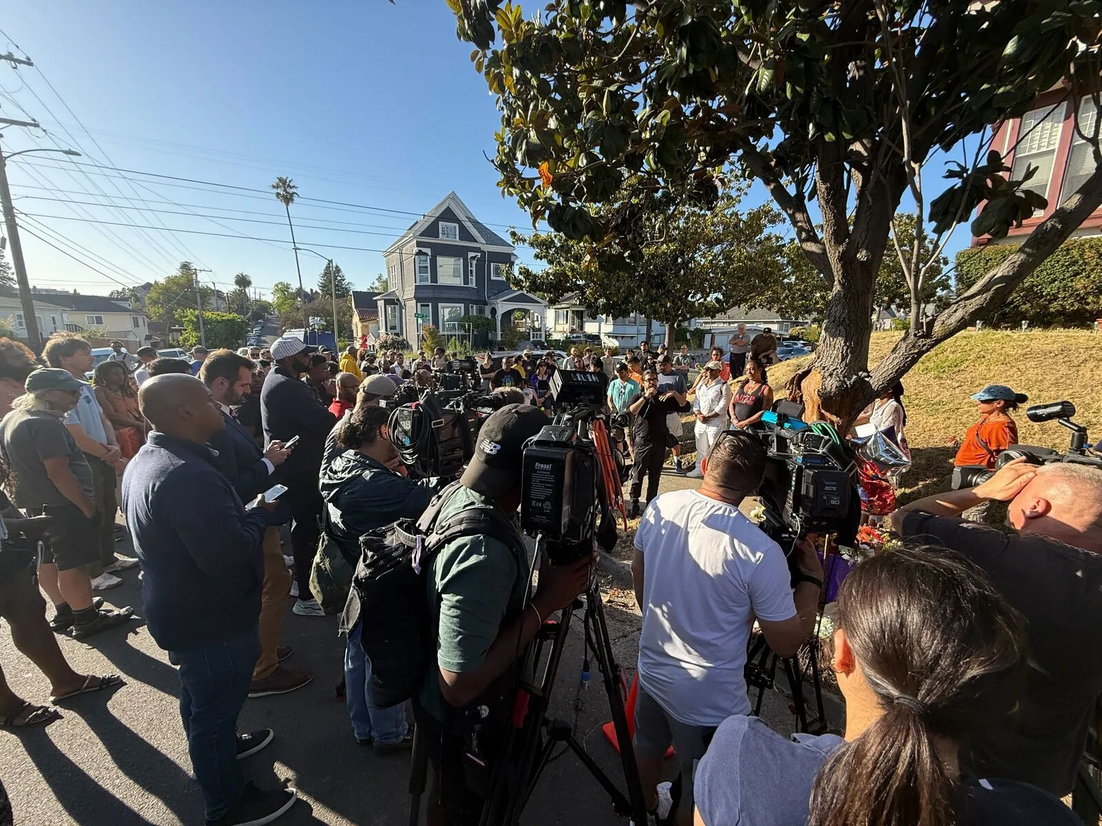 Community mourns Marvin Boomer, Oakland teacher killed after CHP chase