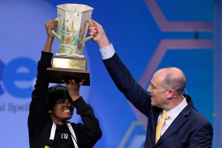 Faizan Zaki overcomes a shocking, self-inflicted flub and wins the Scripps National Spelling Bee