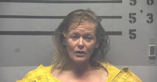 Police: Woman arrested for breaking into Madisonville home "to do laundry"