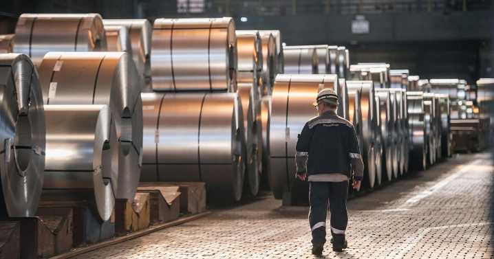 Trump doubles steel tariffs to 50% in ‘major announcement’