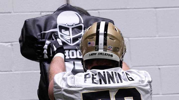 Trevor Penning takes reps at left guard for New Orleans Saints in OTAs