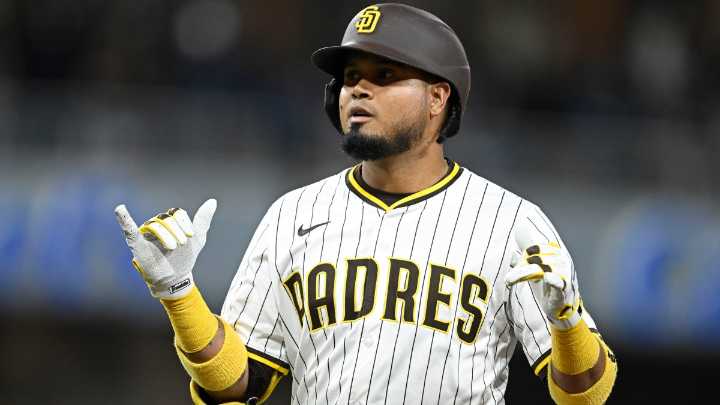 Padres erase six-run first inning deficit, beat Marlins 8