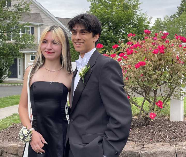 Conard High School Junior Prom: Photo Gallery
