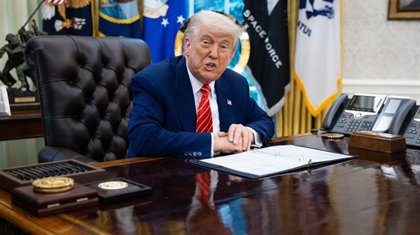 Trump anuncia que subirá los aranceles al acero del 25 % al 50 %