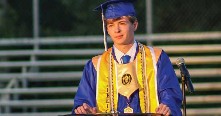 Cox named Reeltown valedictorian
