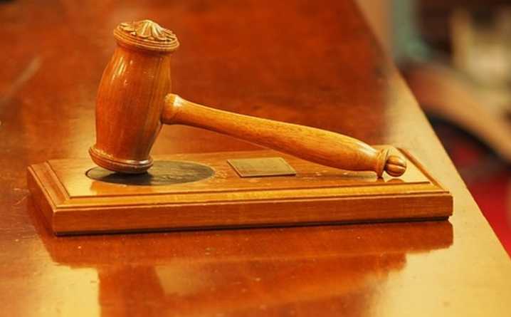 A former Florida Republican congressional candidate gets 3 years for threatening primary opponent 