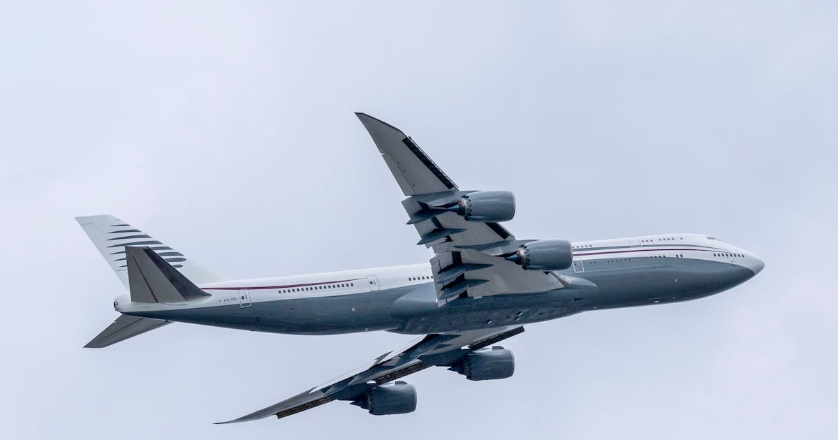 U.S. accepts jet from Qatar to be future Air Force One