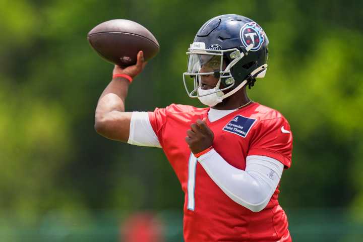 Titans coach Brian Callahan trying to temper expectations for rookie QB Cam Ward