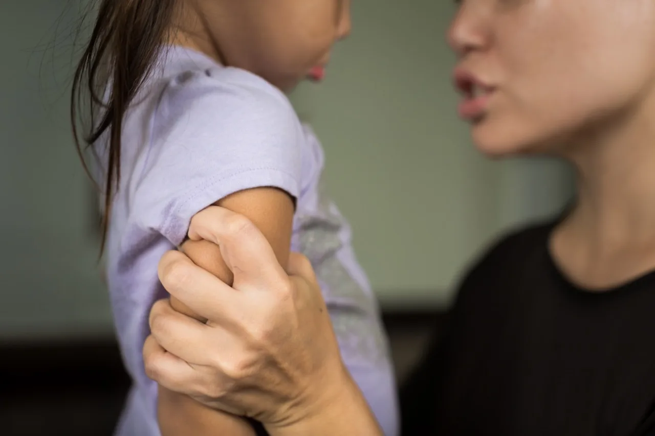 Castigo físico a los niños: ¿Qué dice la ley en Carolina del Norte?