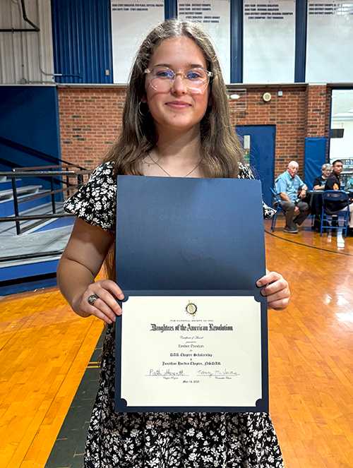 Wortham Graduate Receives Scholarship from Jonathan Hardin Chapter