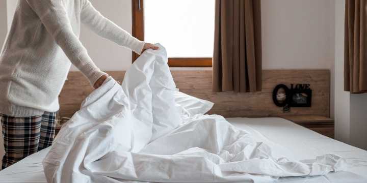 Over 1 in 4 Americans Are Sleeping In Filthy Beds