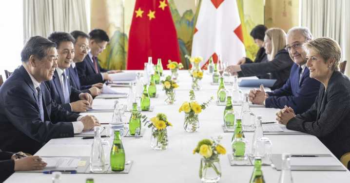 US and China agree to 90-day tariff pause after trade talks