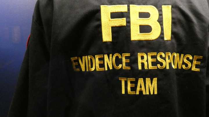 Empleado del FBI en Houston arrestado por posesión de pornografía infantil