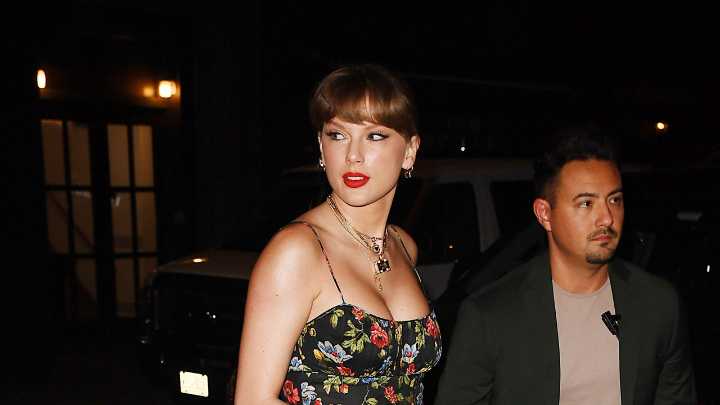 Taylor Swift and Dakota Johnson Do Girls Night the Swiftie Way