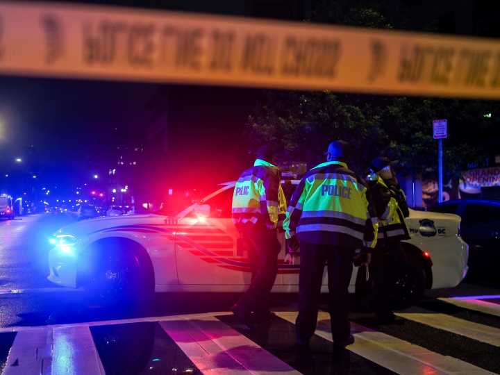 Asesinan a balazos a dos empleados de la embajada de Israel cerca del Museo Judío de Washington