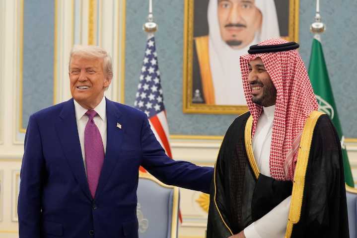 Saudi crown prince welcomes Trump as he begins 4
