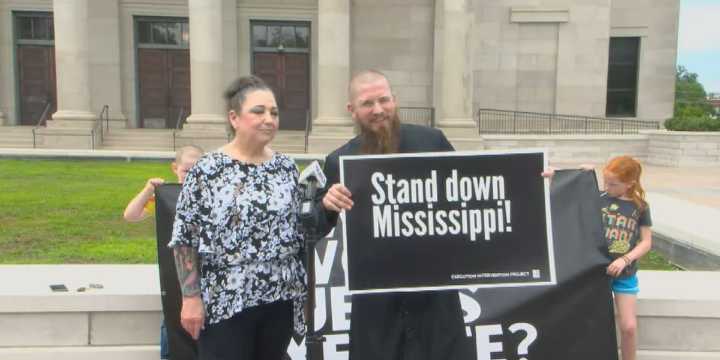Prison reform advocates push to stop execution of Mississippi man: “His life is worth saving”
